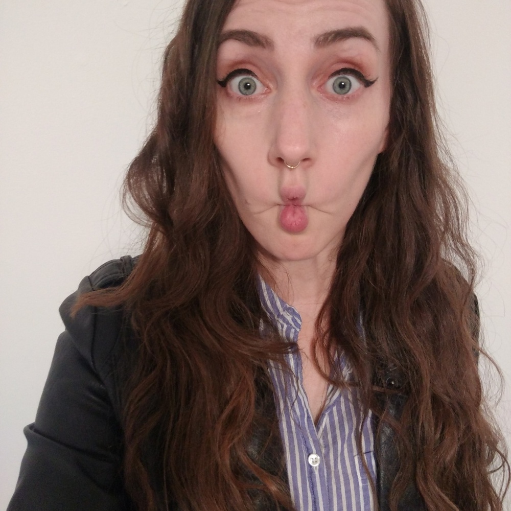 Meet your Posher, Lauren